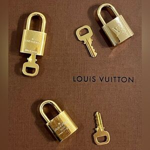 AUTHENTIC VINTAGE Louis Vuitton Solid Brass lock and key